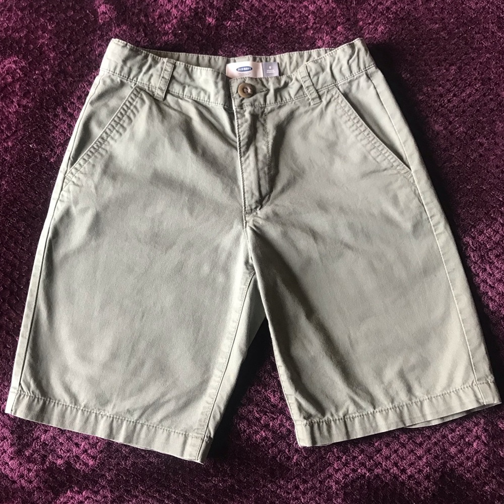Old Navy Short Flat Front  Style